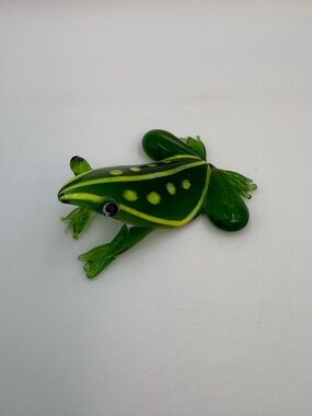 Vintage Handmade Glass Blown Tree FROG Green Yellow Blue Eyes 2.5”